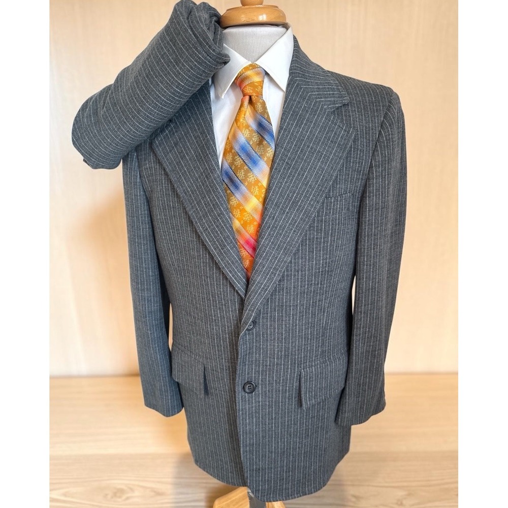 Vintage Corbin Men's Gray Pin Stripe Wool Suit 40R Pants 34 x 30 USA Union Made
